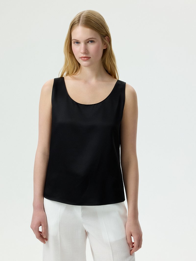 Топ из атласной ткани