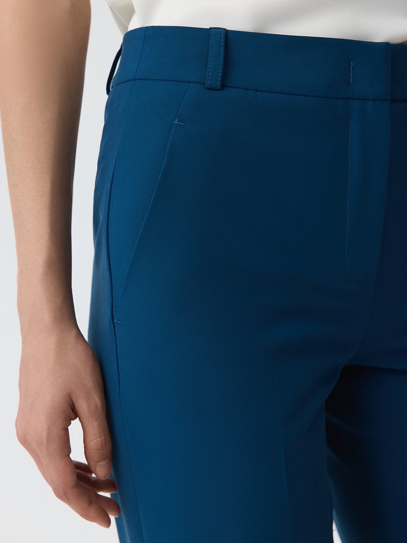 Брюки зауженного кроя