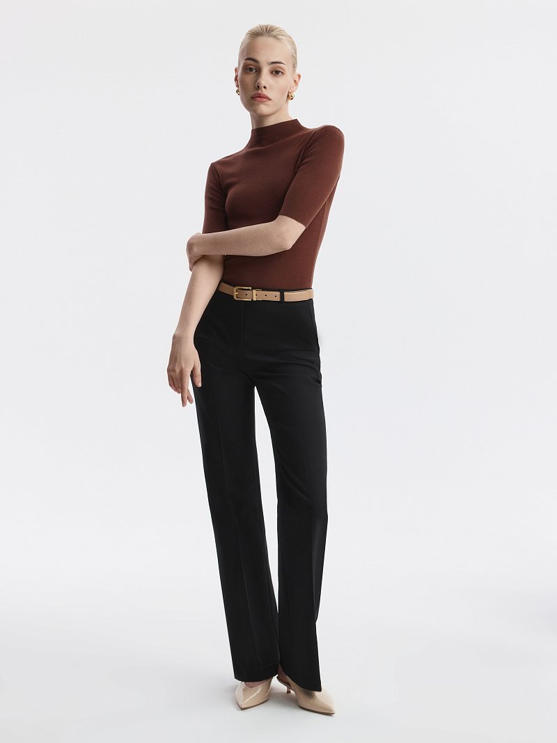 Костюмные брюки-клеш