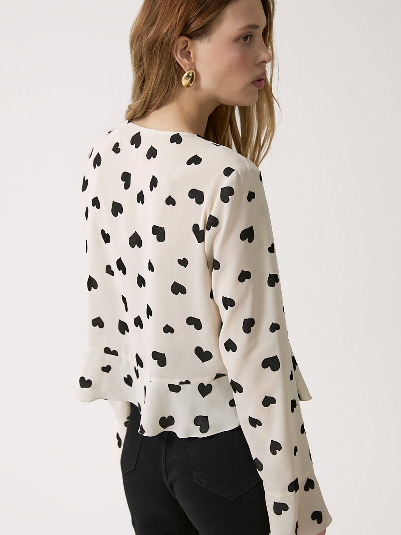 Блуза с сердечками