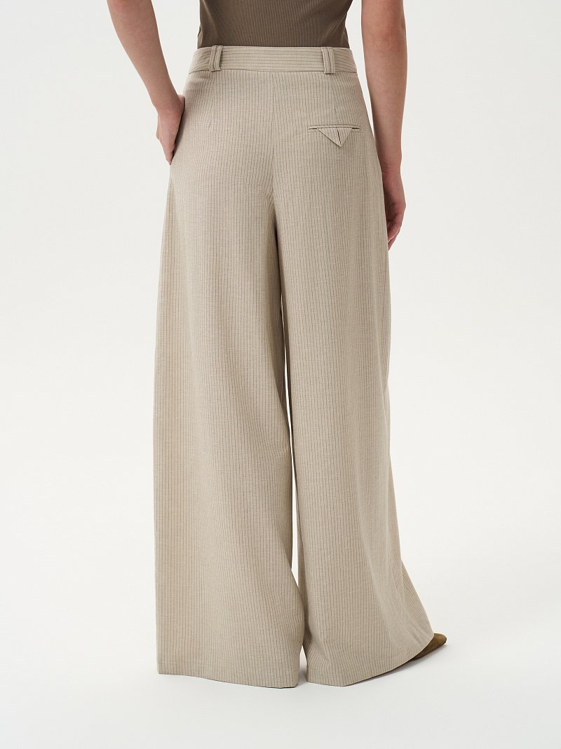 Широкие брюки со льном