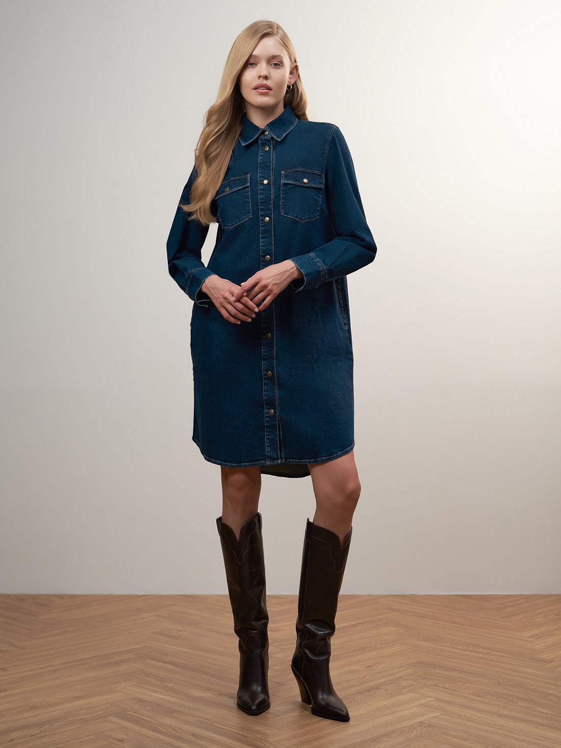 Джинсовое платье-рубашка: фото №1