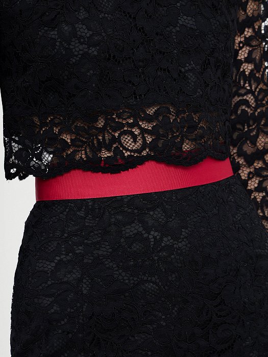 Кружевной костюм из юбка и топа: фото №4