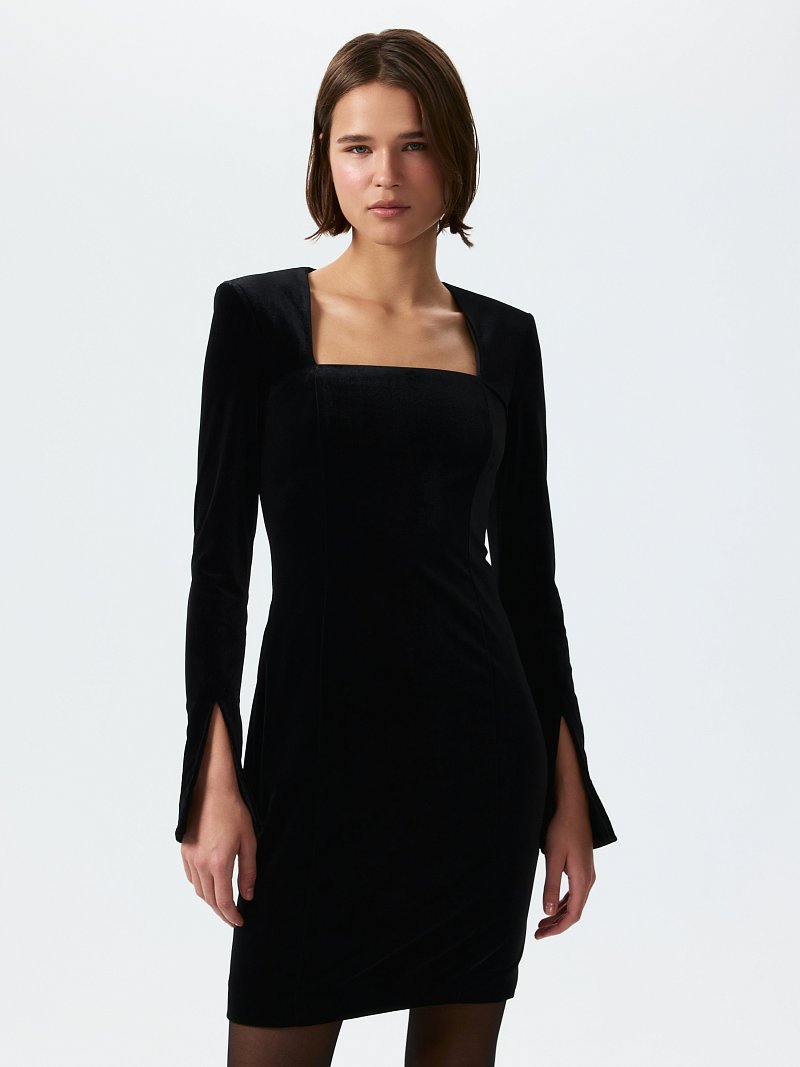 Платье-мини из бархата (Р158)