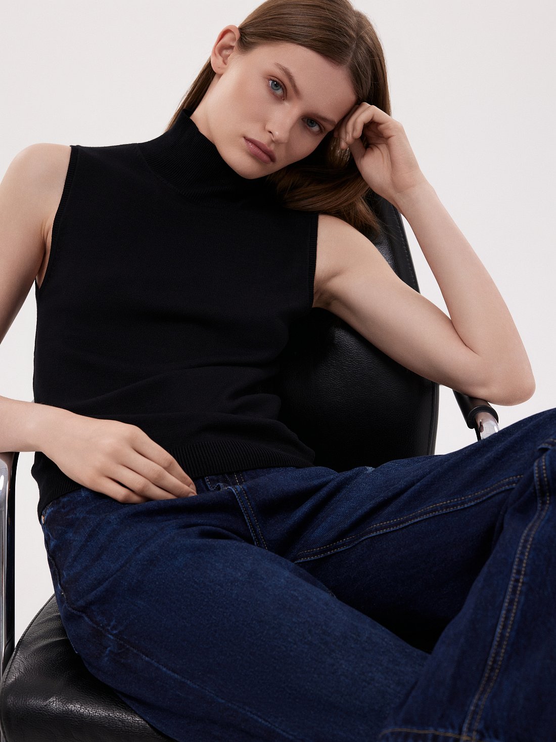 Водолазка без рукавов: фото №1