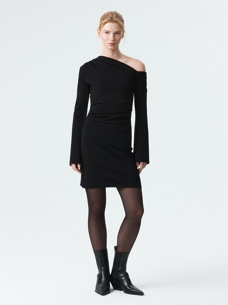 Трикотажное платье-мини с драпировками