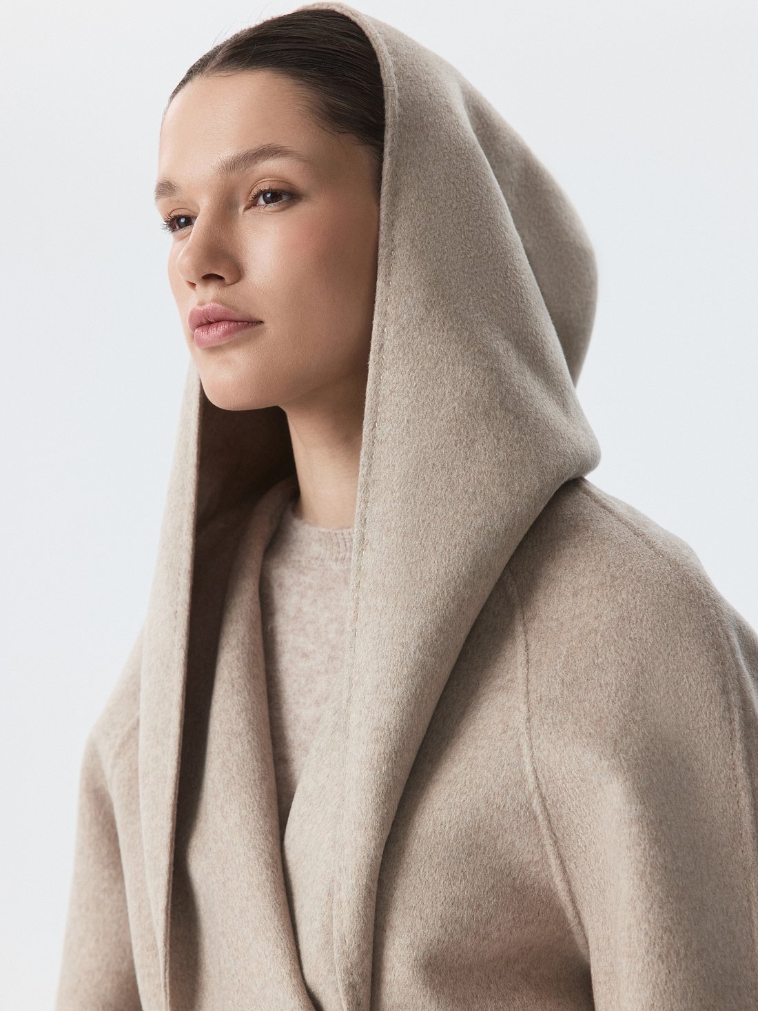 Полупальто с капюшоном: фото №1