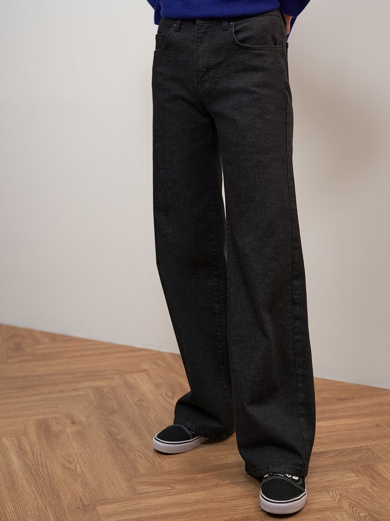 Джинсы свободного кроя