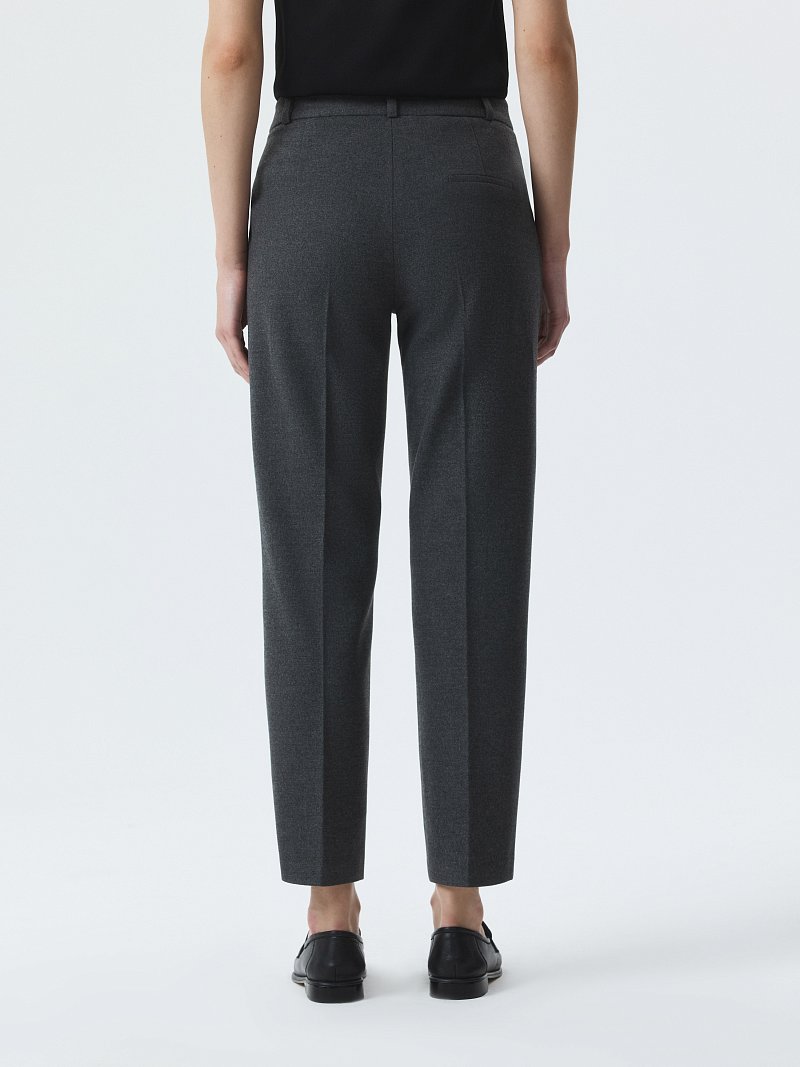 Брюки зауженного кроя