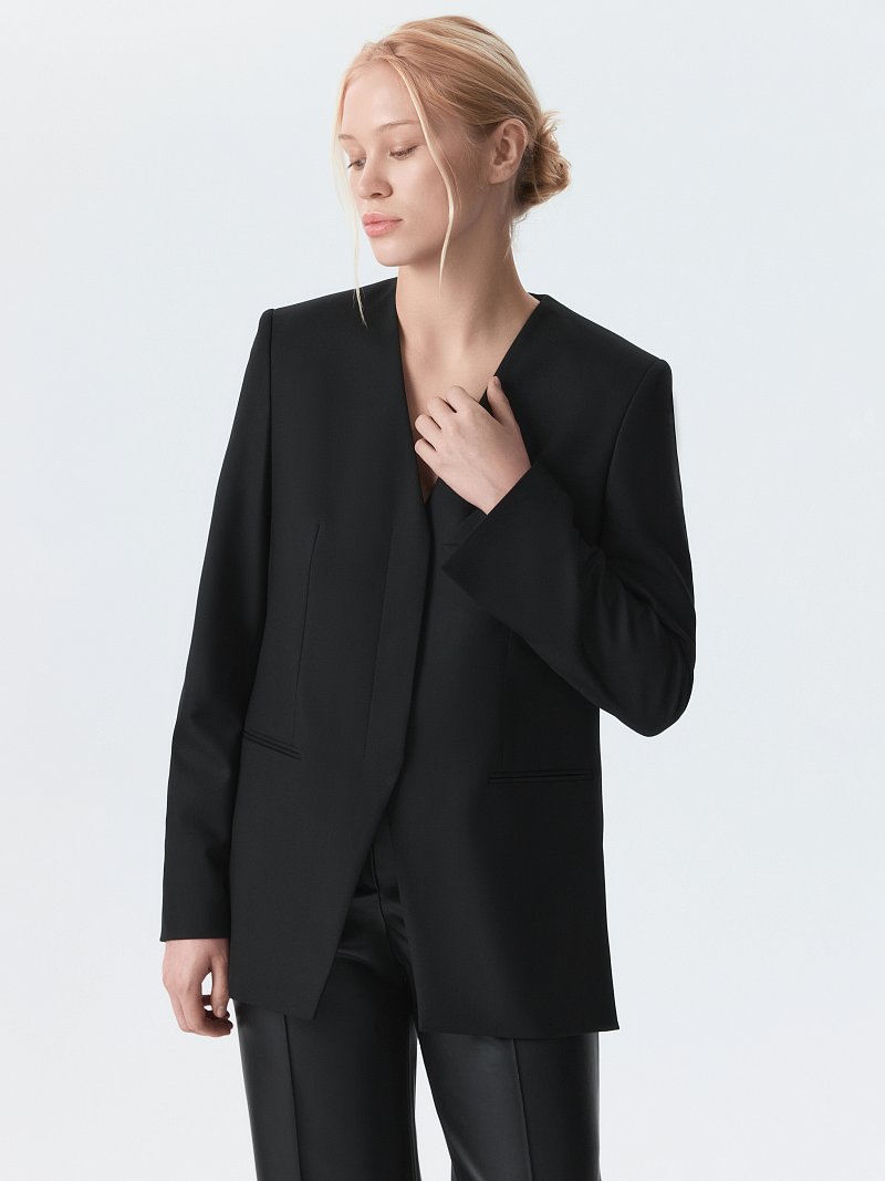 Прямой жакет без лацканов