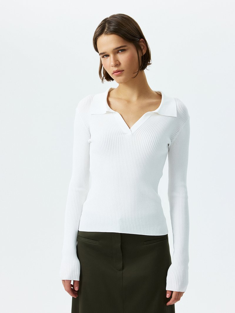 Лонгслив с V-вырезом