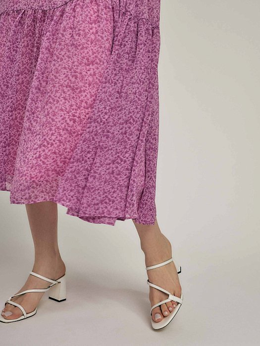 Платье-трапеция с цветочным принтом: фото №5