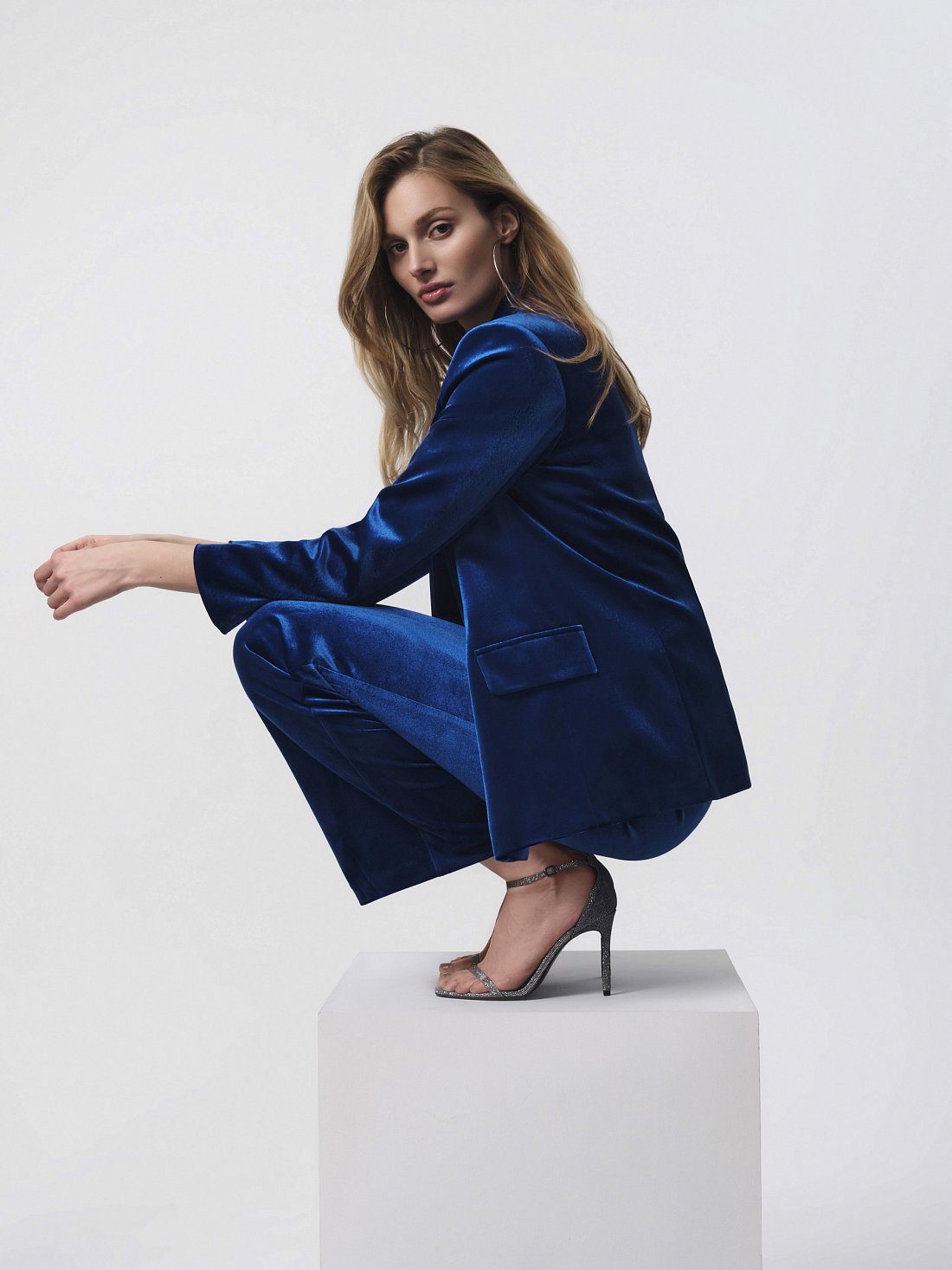 Жакет из бархатной ткани: фото №1