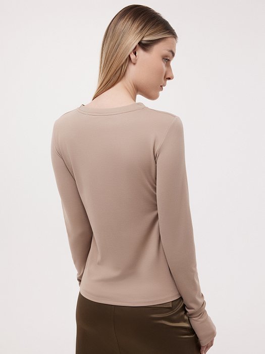 Облегающий лонгслив с вырезом для пальца: фото №3