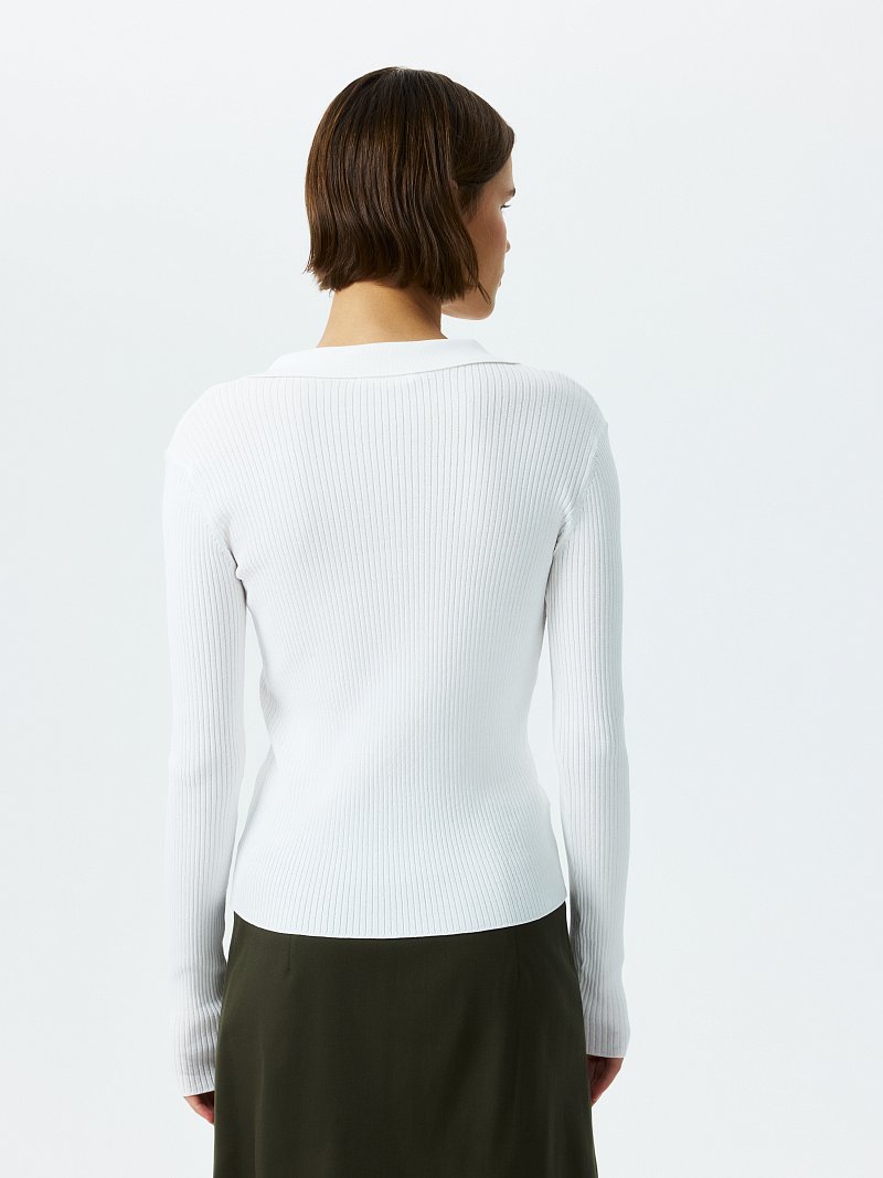 Лонгслив с V-вырезом