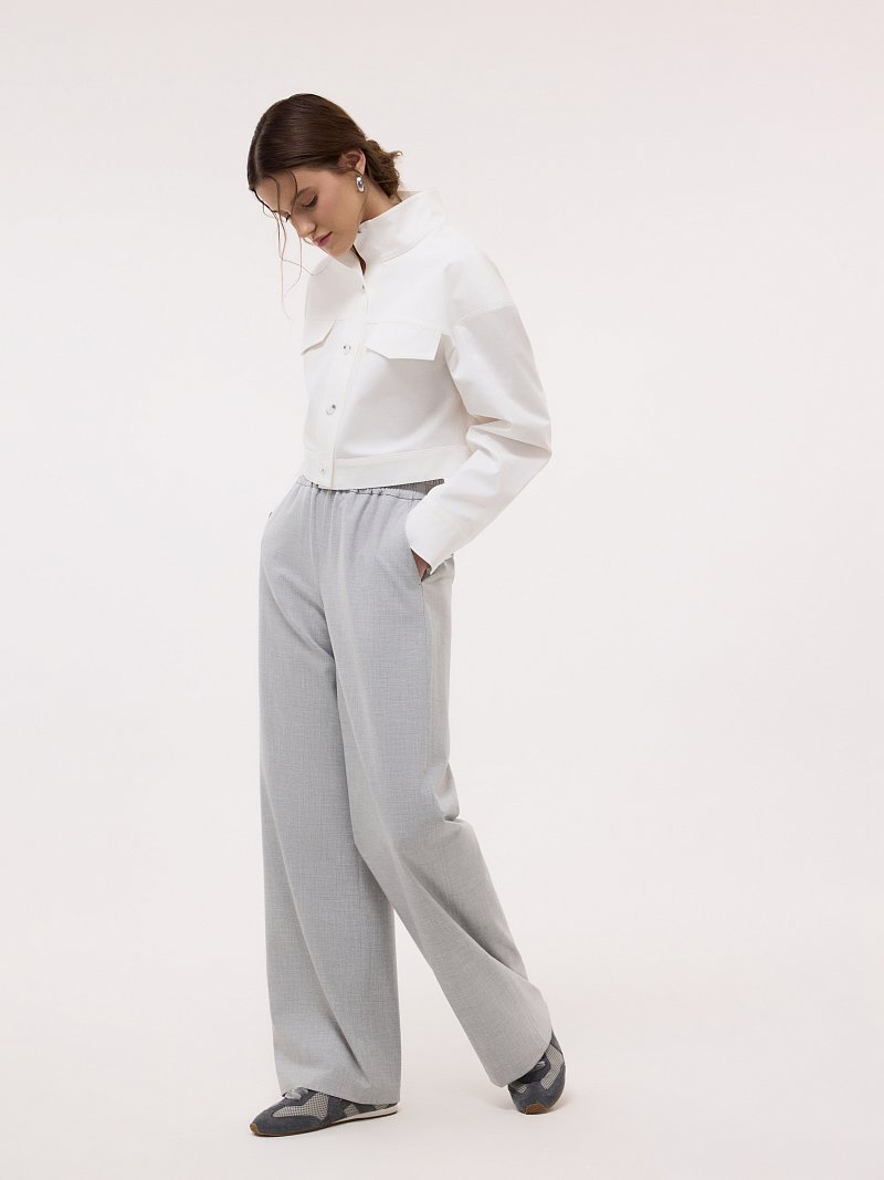 Костюмные брюки на резинке