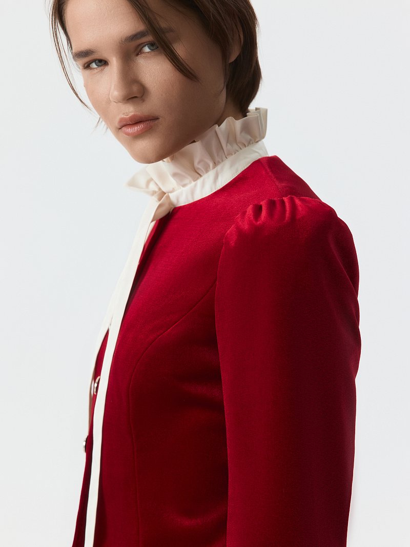 Бархатный жакет со съемным воротником