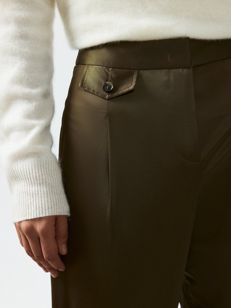 Атласные брюки с защипами