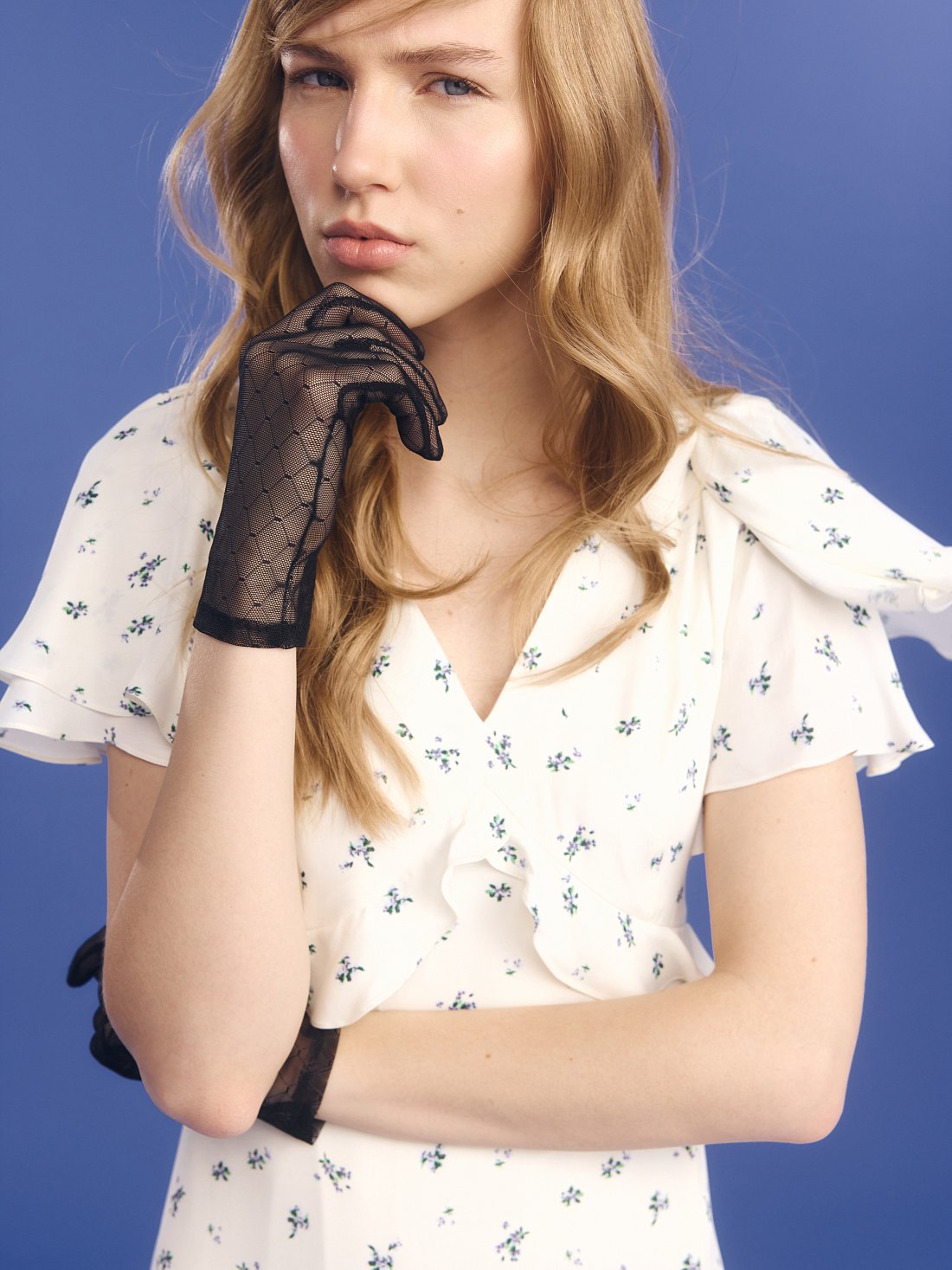 Атласное платье в цветочек (Р158): фото №1