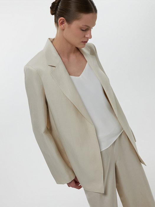 Жакет без застежки с поясом: фото №2