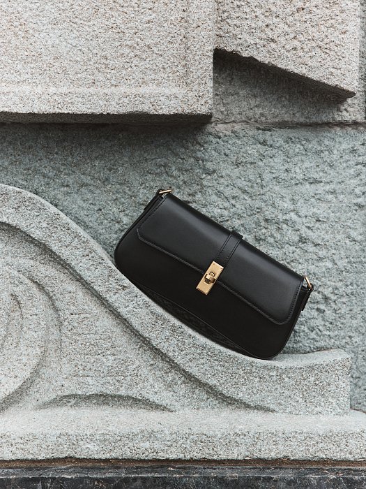 Сумка-багет из натуральной кожи: фото №10