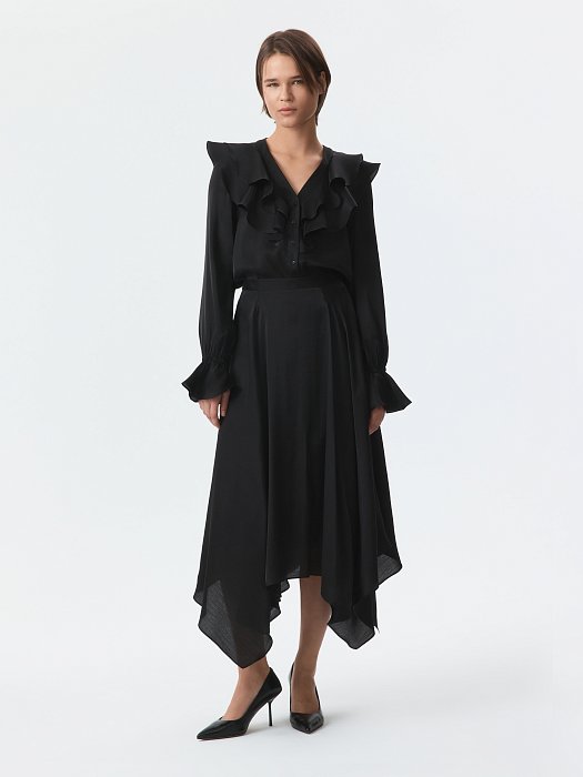 Асимметричная атласная юбка: фото №6
