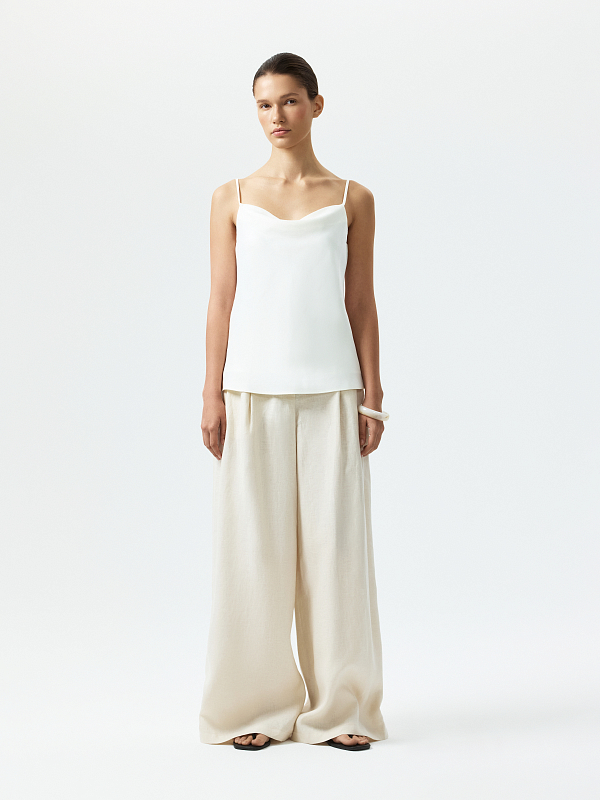 Атласный топ на бретелях