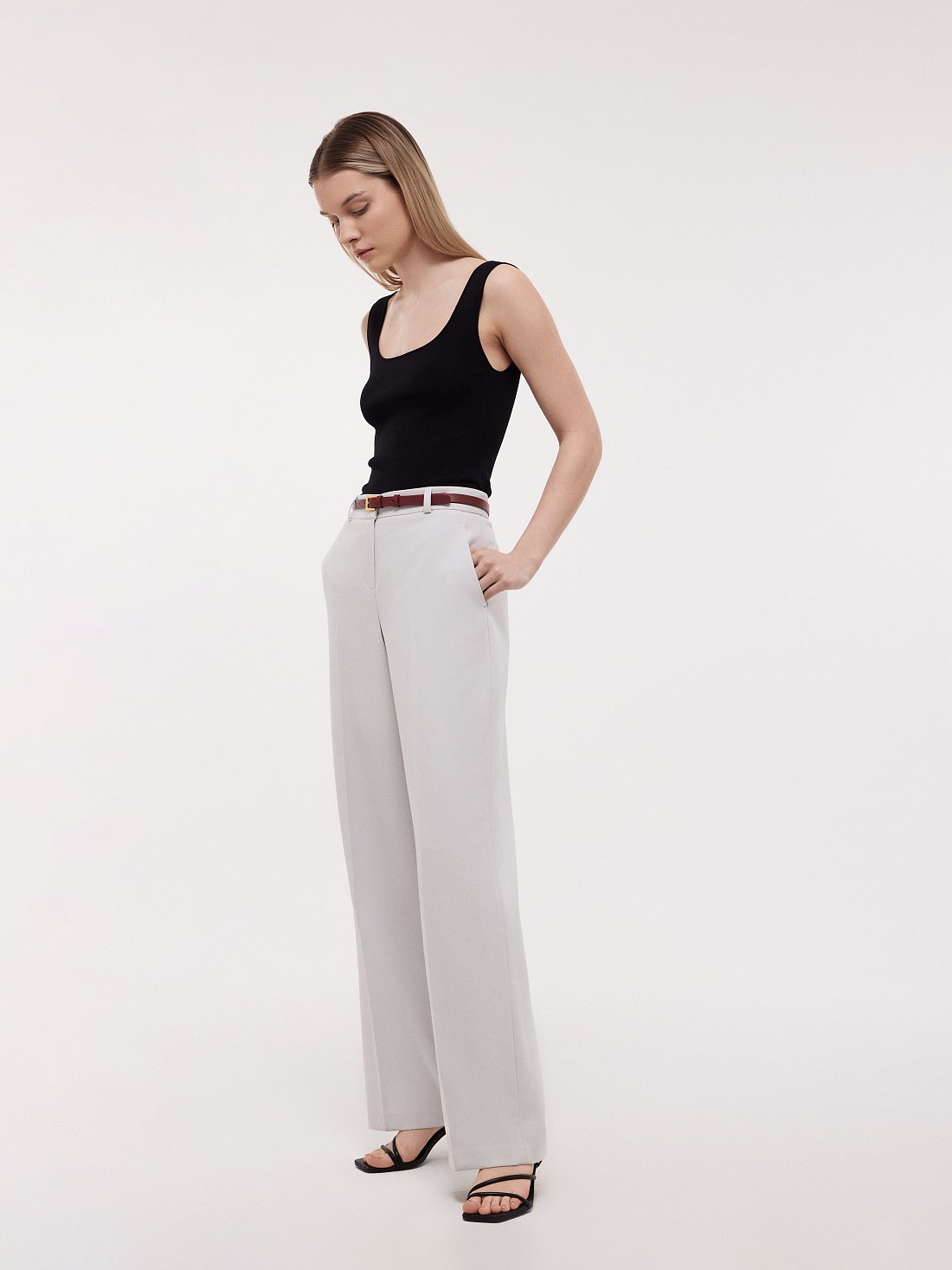 Широкие брюки с высокой посадкой: фото №1