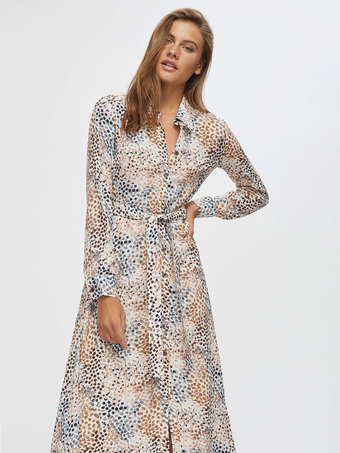 Платье с абстрактным принтом: фото №1