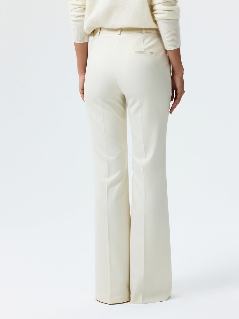 Расклешенные брюки со стрелками