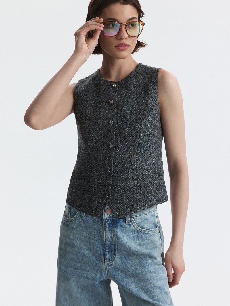 Жилет из твида