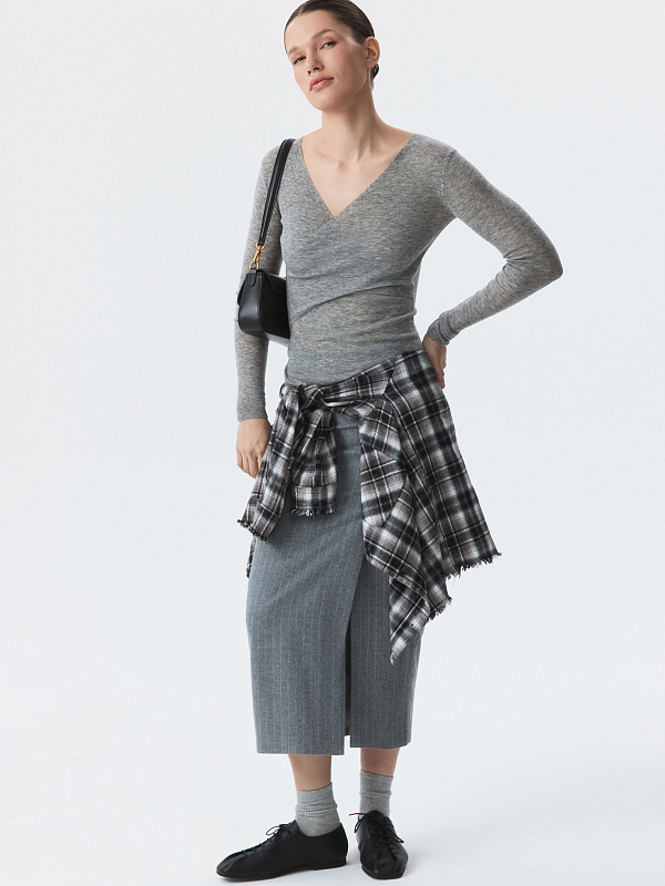 Шерстяной джемпер на запах