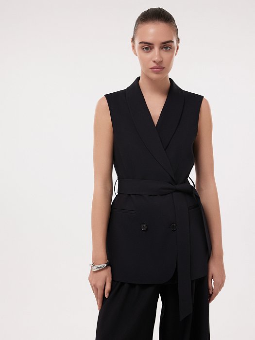 Жилет с поясом: фото №2