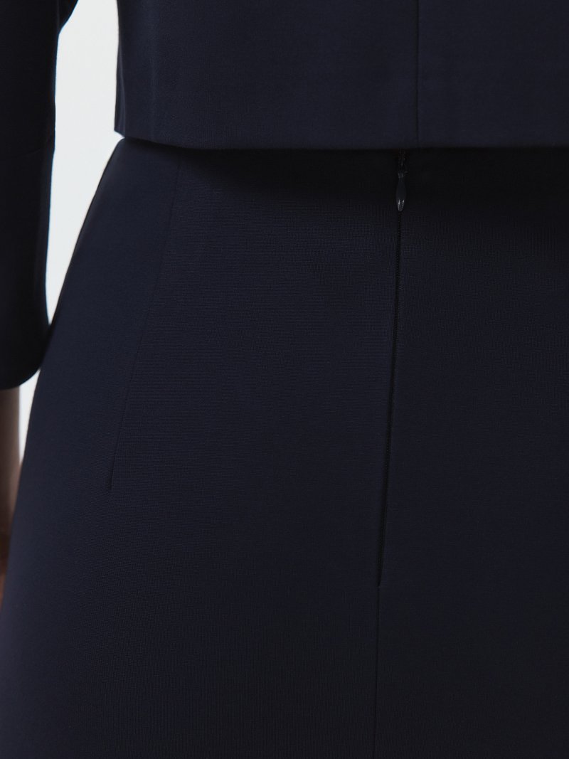 Юбка-карандаш из трикотажа