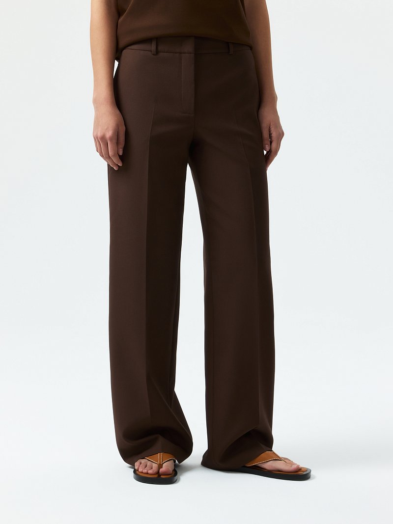 Брюки прямого кроя