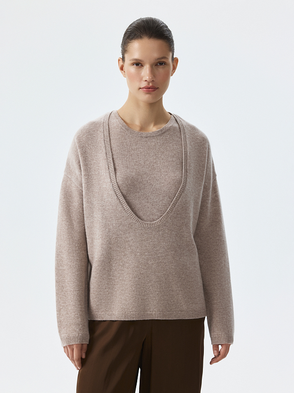 Шерстяной джемпер с вырезом