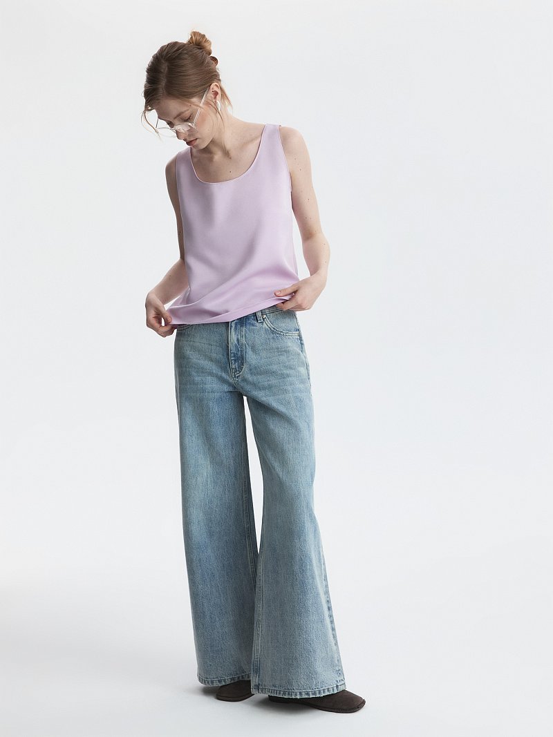 Топ из атласной ткани