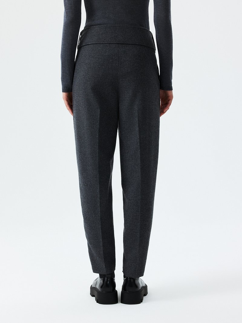 Зауженные брюки из фланели