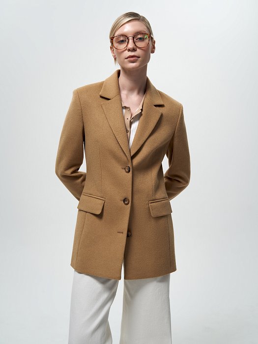 Приталенный жакет из драпа: фото №6