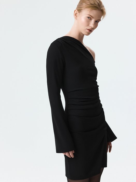 Трикотажное платье-мини с драпировками: фото №2