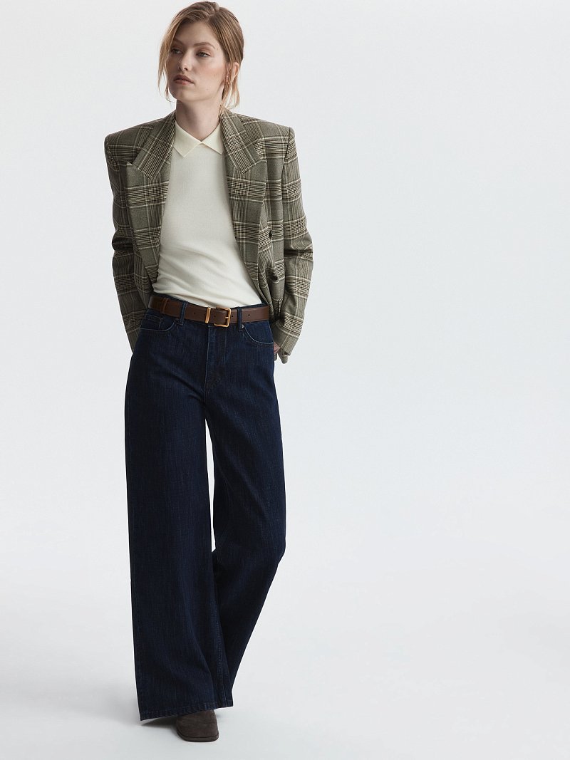 Топ с отложным воротником