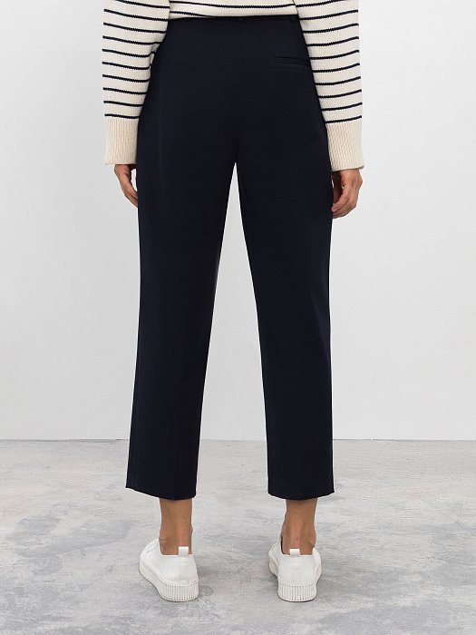 Укороченные прямые брюки: фото №4