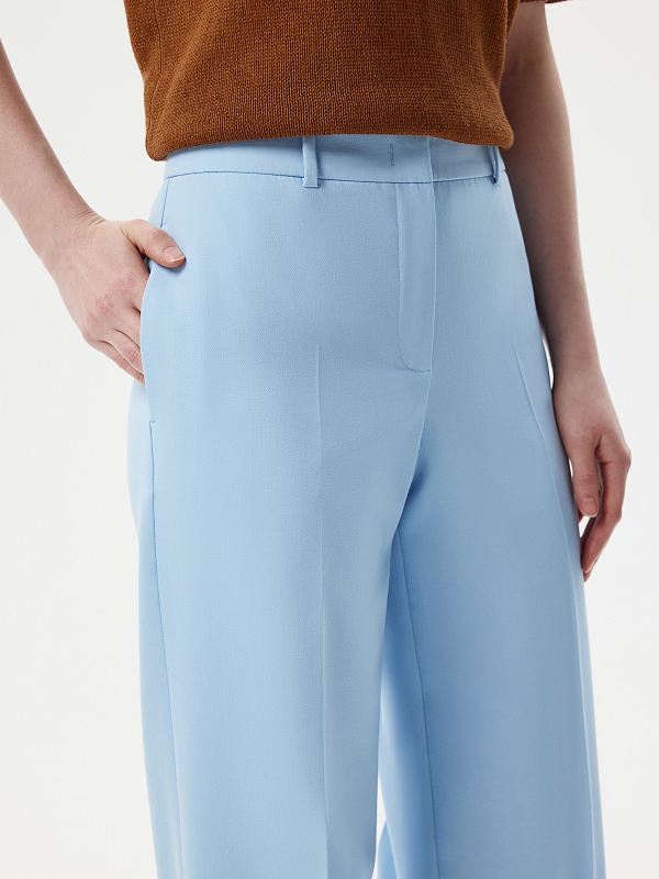 Брюки прямого кроя