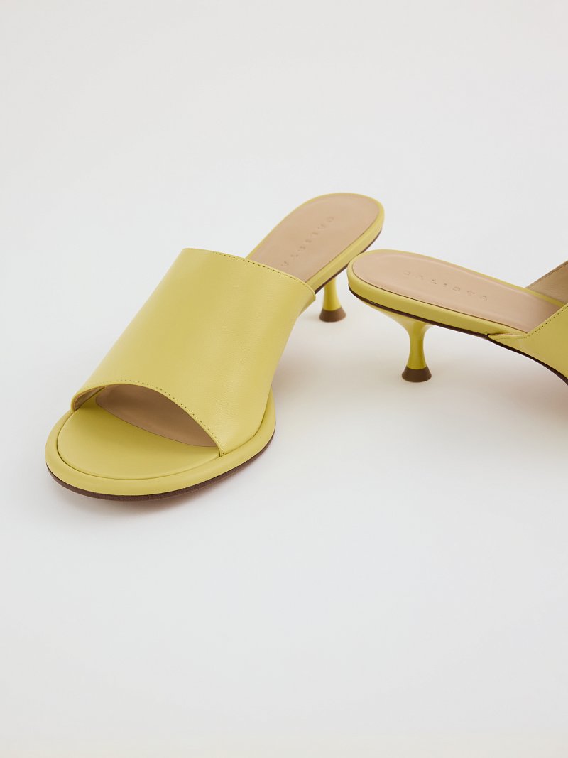 Мюли из натуральной кожи