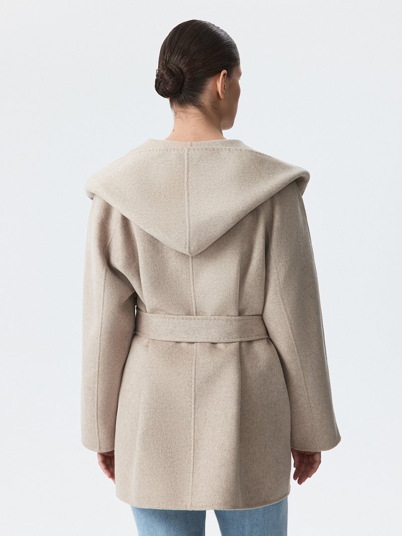 Полупальто с капюшоном