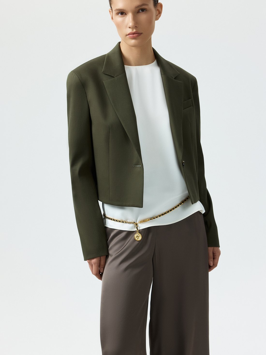 Тонкий пояс с цепочками и подвеской: фото №1