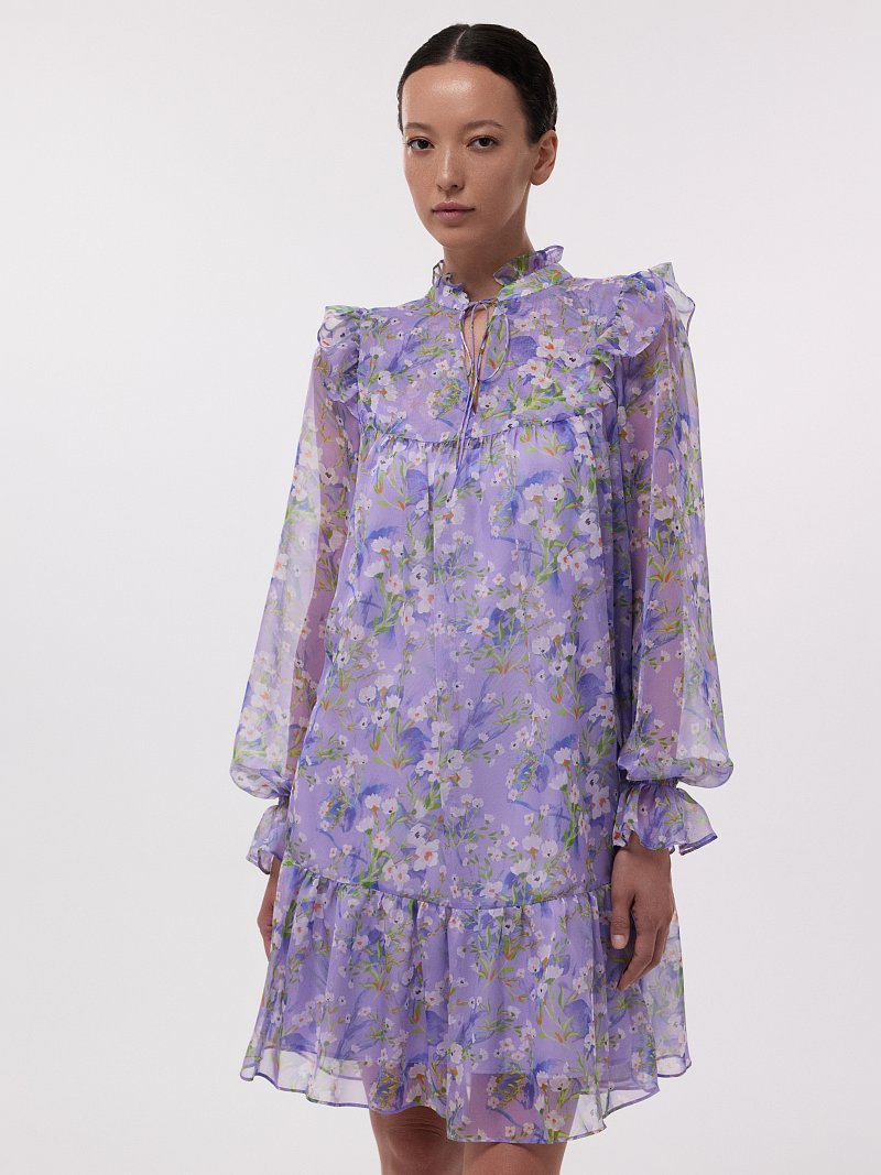 Платье с воланами