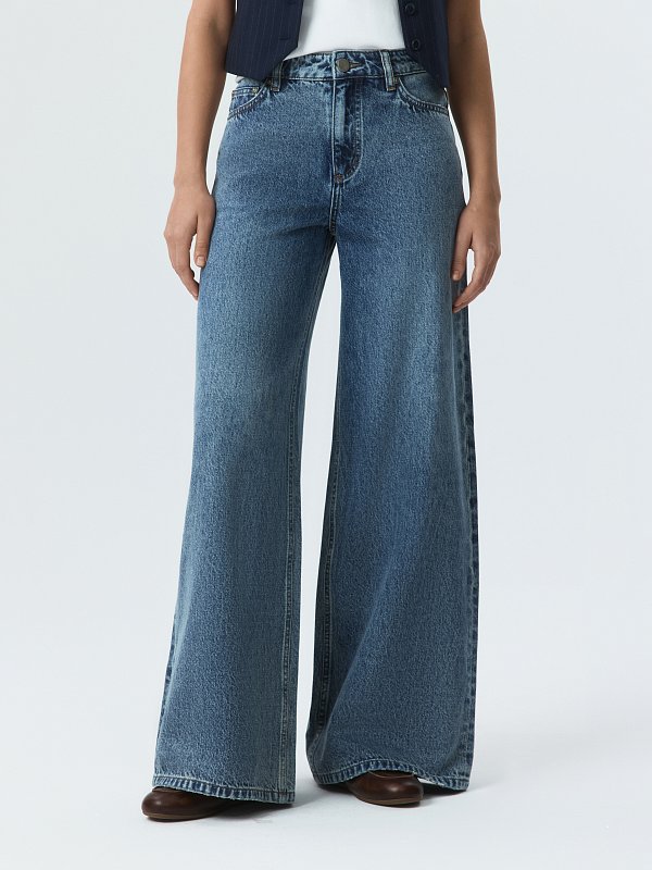 Широкие джинсы с низкой посадкой