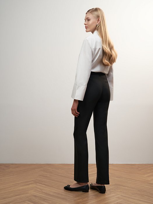 Брюки облегающего кроя со стрелками: фото №4