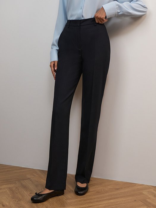 Брюки облегающего кроя со стрелками: фото №3